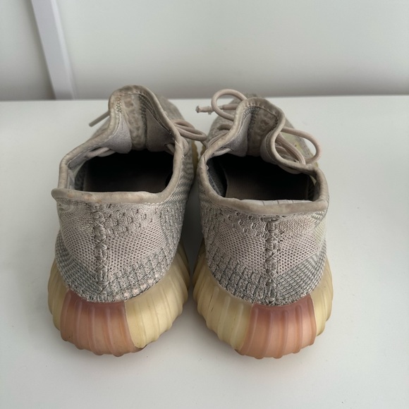 Tan yeezy boosts - Picture 2 of 5
